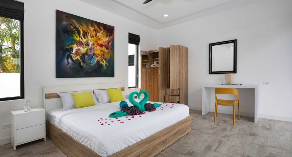 Villa en alquiler de 5 habitaciones en Mueang Phuket, Phuket