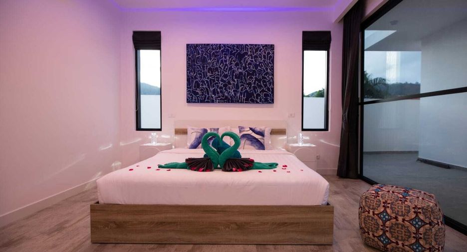 Villa en alquiler de 5 habitaciones en Mueang Phuket, Phuket