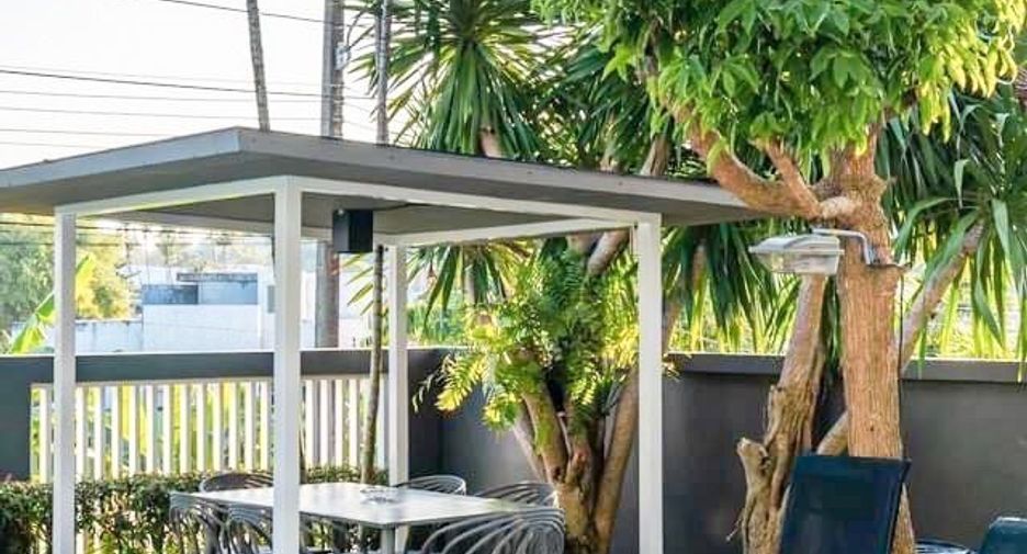 For rent 4 bedrooms villa in Mueang Phuket, Phuket
