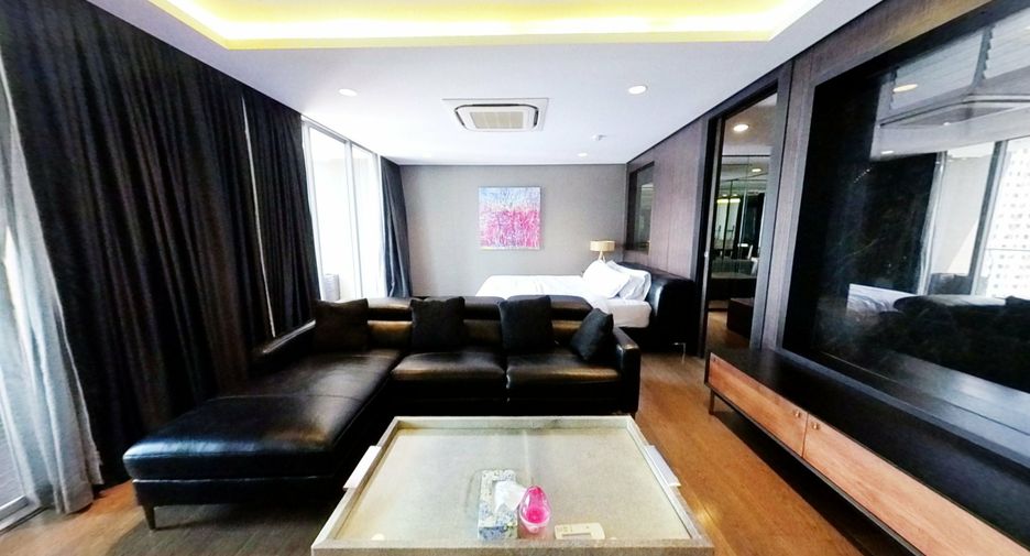 ให้เช่า 4 ห้องนอน คอนโด ใน วัฒนา, กรุงเทพฯ