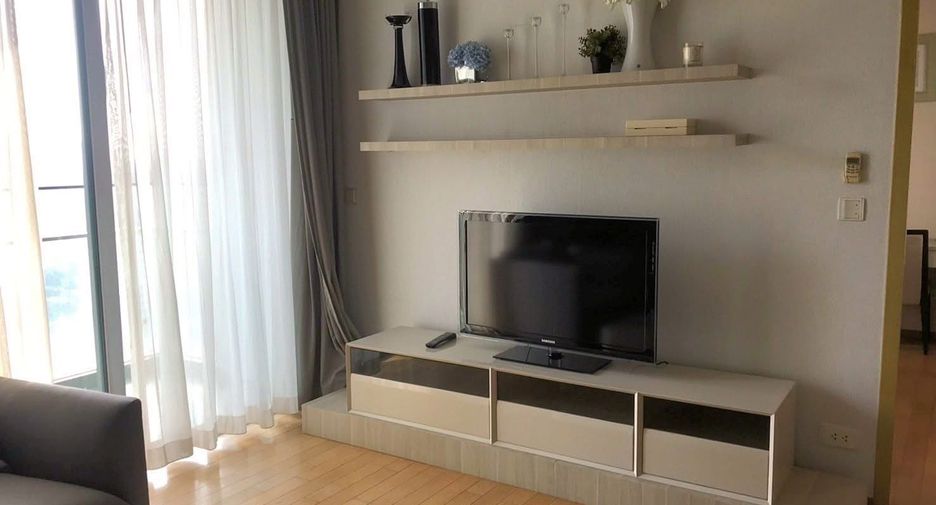 For rent 1 bed condo in Khlong Toei, Bangkok