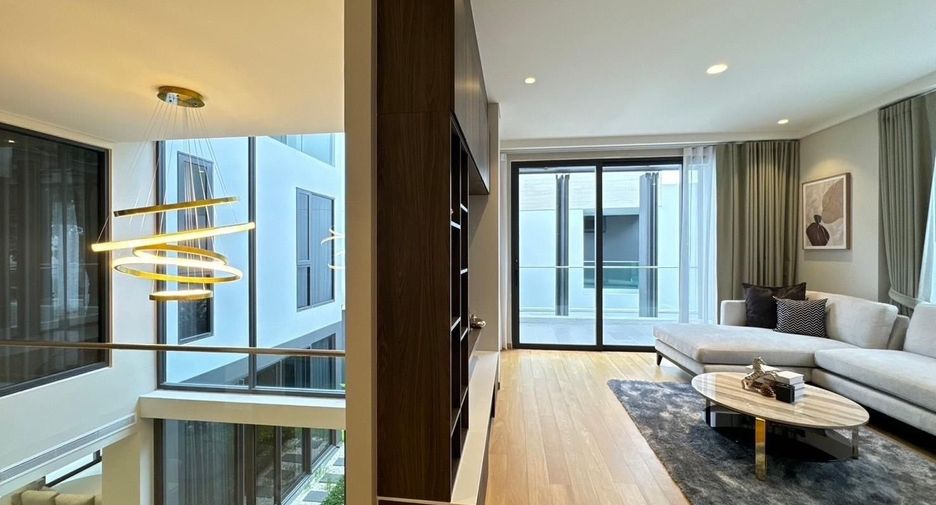 Casa en alquiler de 4 habitaciones en Prawet, Bangkok