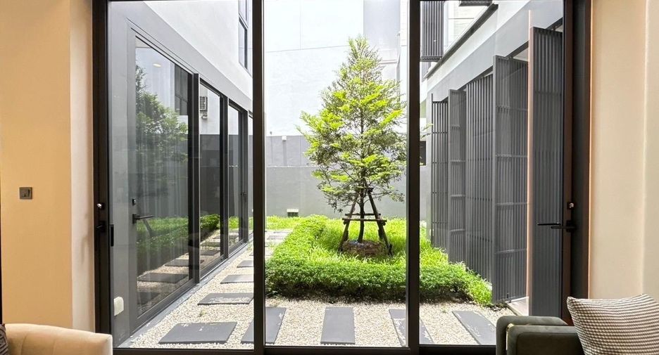 Casa en alquiler de 4 habitaciones en Prawet, Bangkok