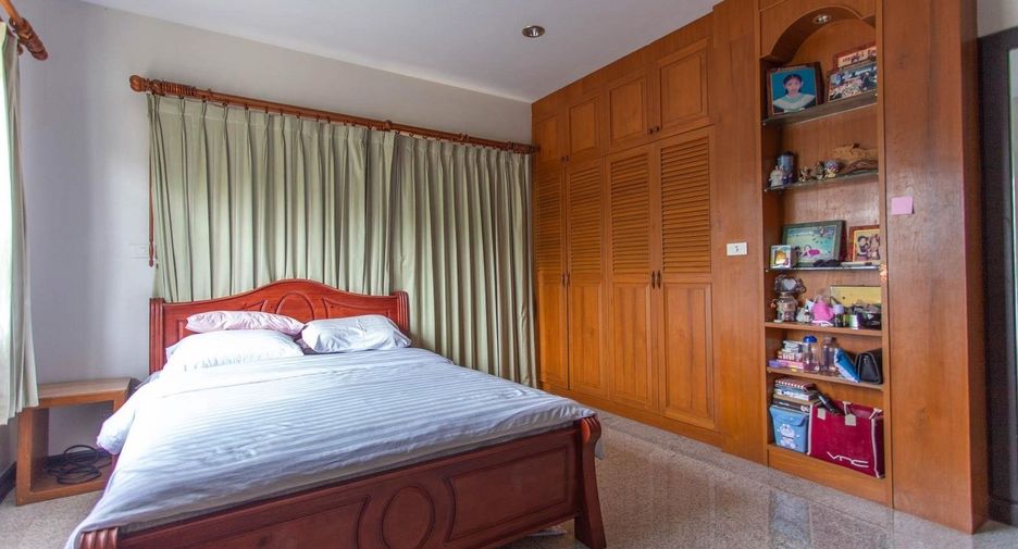 For sale 3 bedrooms house in Mueang Phuket, Phuket