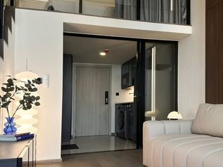 Wohnung zur Miete mit 1 Zimmer in Bang Rak, Bangkok