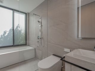 For rent 4 bedrooms house in Saphan Sung, Bangkok