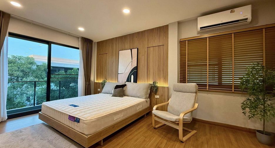 Casa en alquiler de 3 habitaciones en Bang Phli, Samut Prakan