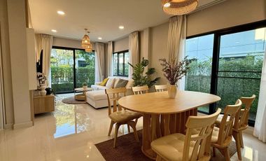Casa en alquiler de 3 habitaciones en Bang Phli, Samut Prakan