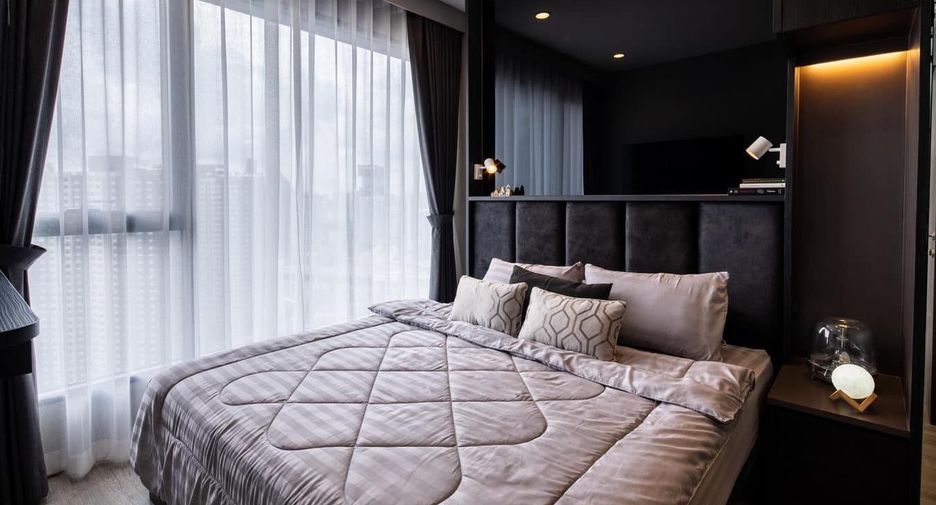 For rent 2 bedrooms condo in Watthana, Bangkok