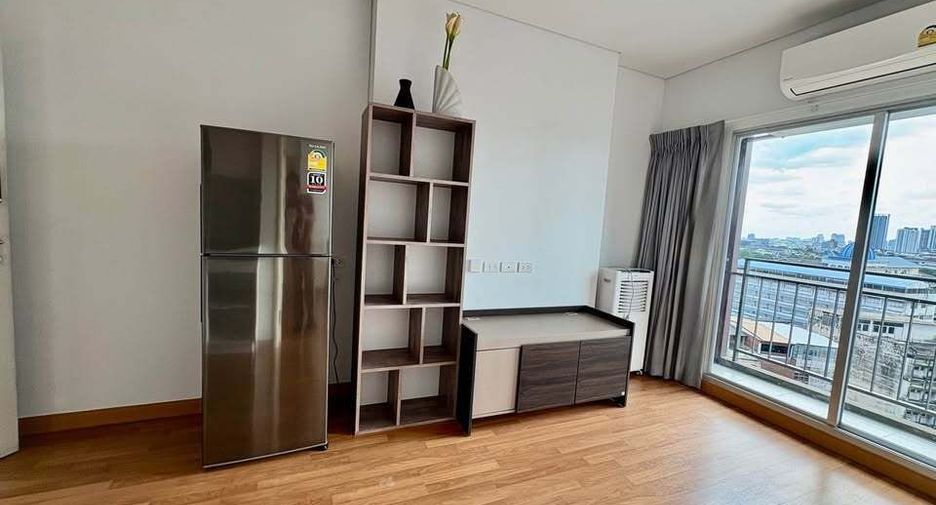 For sale 1 bed condo in Yan Nawa, Bangkok