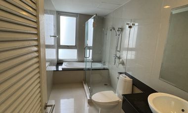 Wohnung zum Kauf und zur Miete mit 2 Zimmer in Khlong Toei, Bangkok