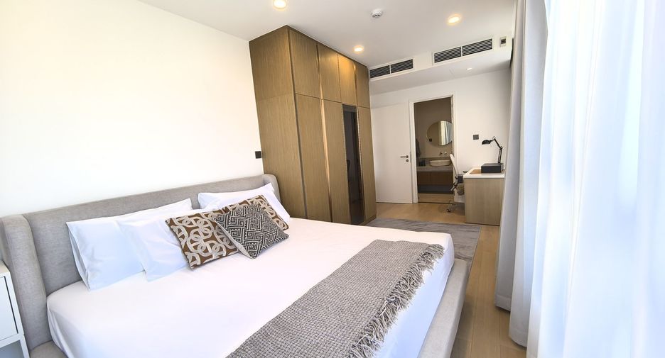 For rent 2 bedrooms condo in Watthana, Bangkok
