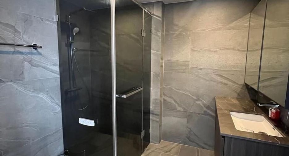 For rent 1 bed condo in Ratchathewi, Bangkok