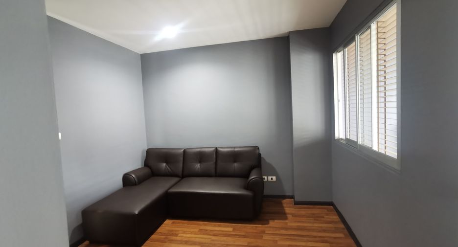 For sale 1 bed condo in Bang Kapi, Bangkok