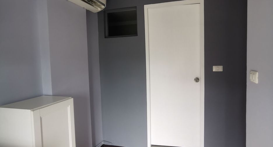 For sale 1 bed condo in Bang Kapi, Bangkok