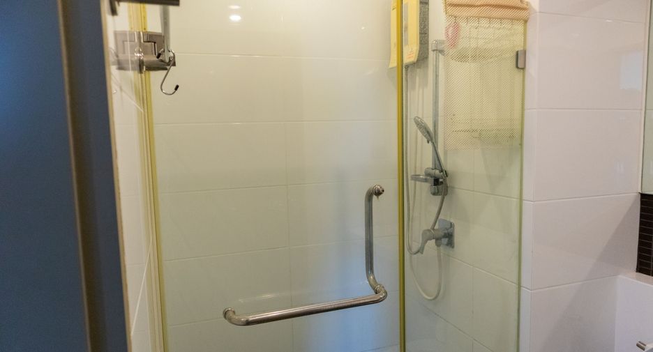 For sale 1 bed condo in Chom Thong, Bangkok