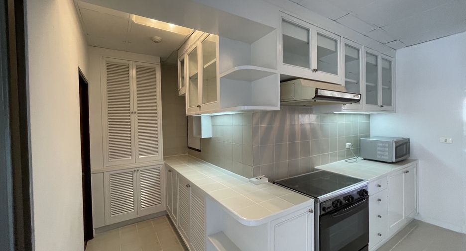 Wohnung zur Miete mit 4 Zimmer in Watthana, Bangkok