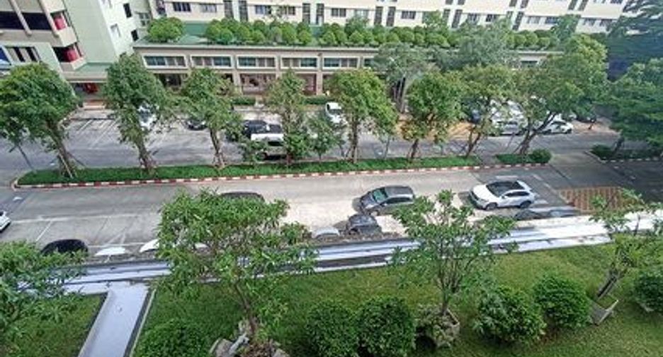 For sale 1 bed condo in Khan Na Yao, Bangkok