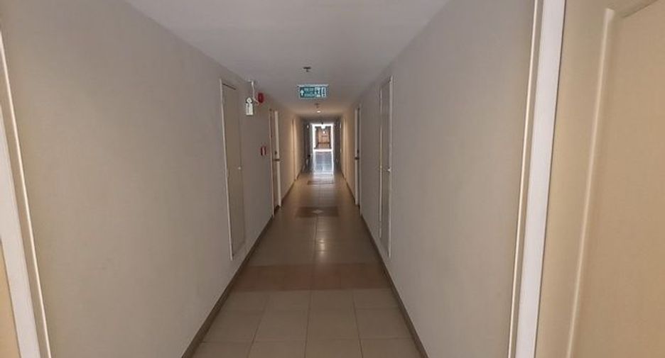 For sale 1 bed condo in Khan Na Yao, Bangkok