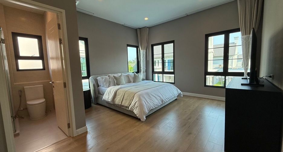 For rent 5 bedrooms house in Saphan Sung, Bangkok