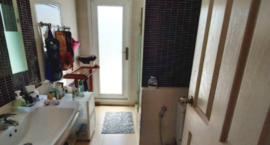 For sale 4 bedrooms house in Prawet, Bangkok
