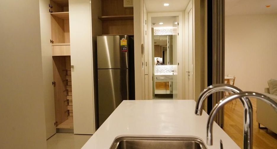 For rent 2 bedrooms condo in Watthana, Bangkok