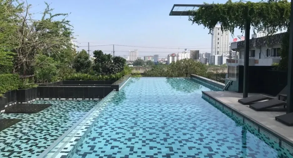 For rent 2 bedrooms condo in Watthana, Bangkok