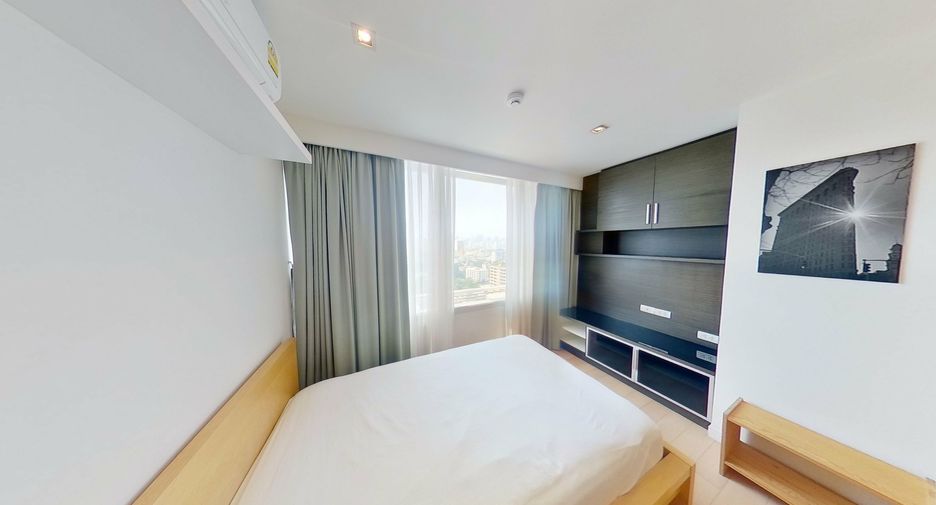 For sale 2 bedrooms condo in Watthana, Bangkok