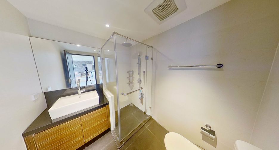 For sale 2 bedrooms condo in Watthana, Bangkok