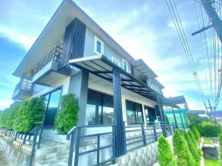 Villa zum Kauf mit 5 Zimmer in Khura Buri, Phang Nga