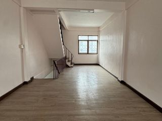For rent 3 bedrooms townhouse in Yan Nawa, Bangkok
