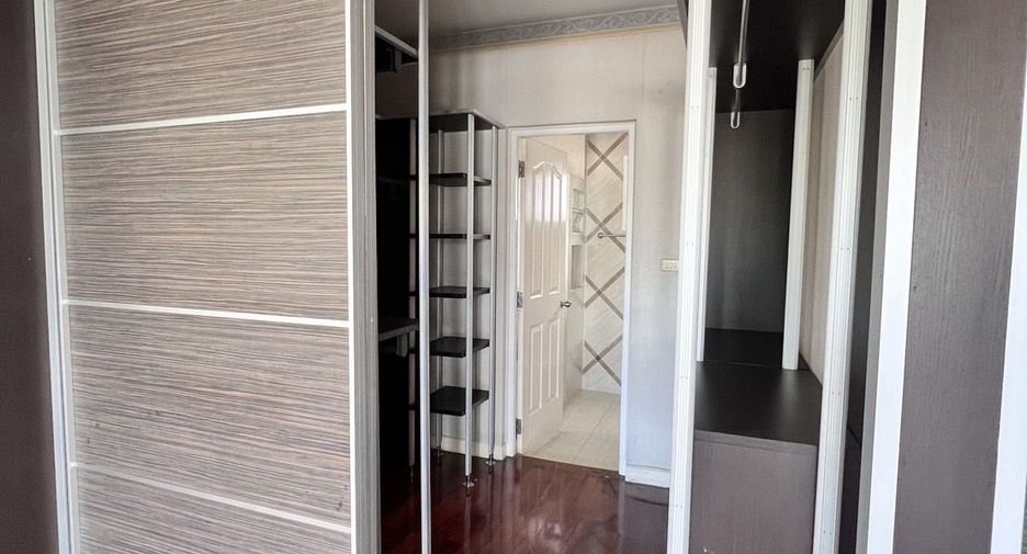 For rent 3 bedrooms house in Mueang Samut Prakan, Samut Prakan