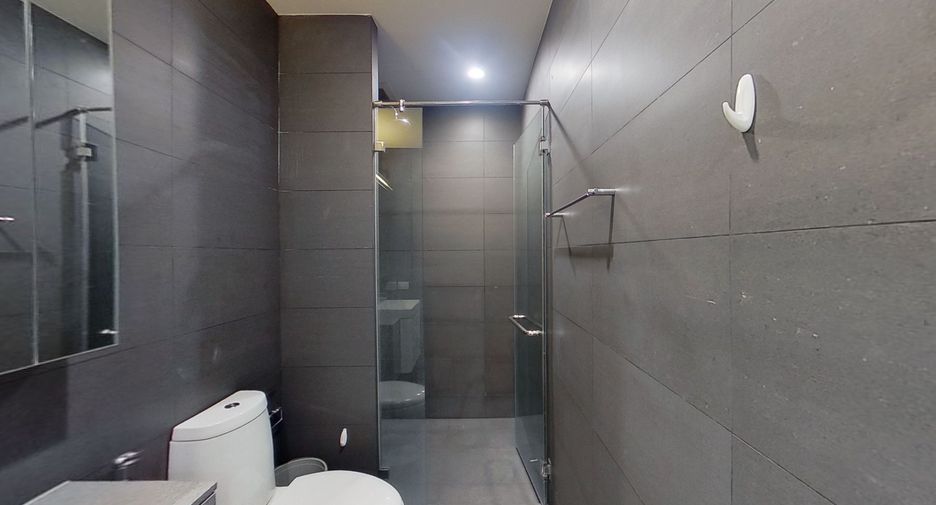 For rent and for sale 2 bedrooms condo in Pathum Wan, Bangkok