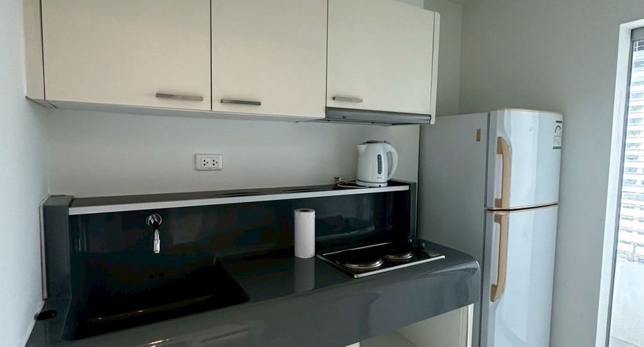 For rent 1 bed condo in Khlong San, Bangkok
