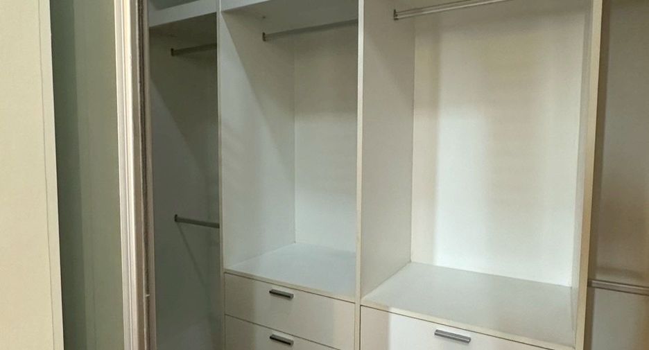 For rent 1 bed condo in Khlong San, Bangkok