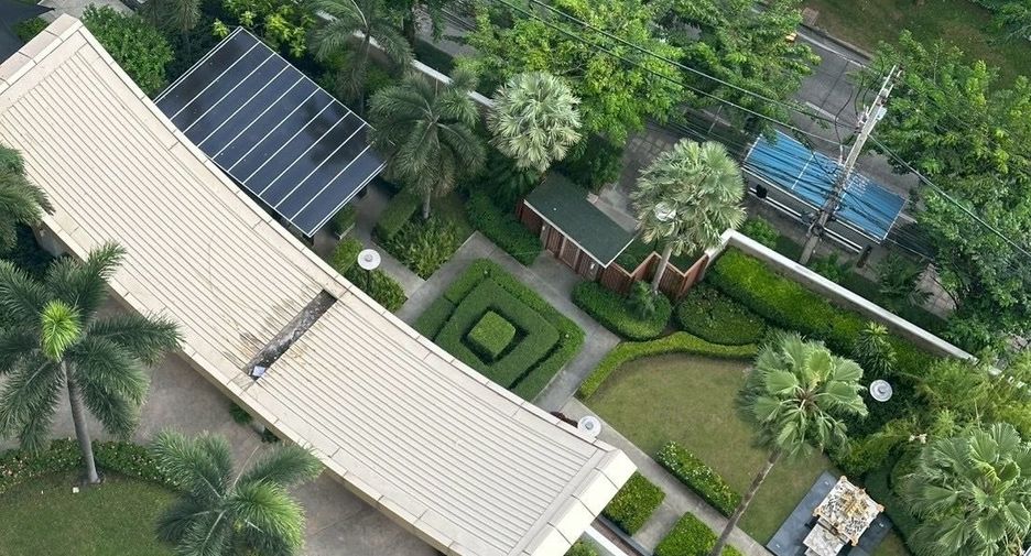 For rent 1 bed condo in Khlong San, Bangkok