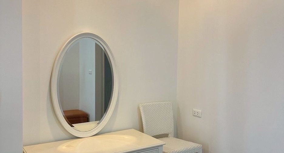 For rent 1 bed condo in Khlong San, Bangkok