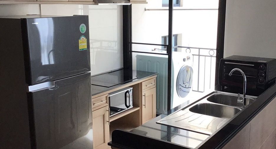 For rent 2 bedrooms apartment in Taling Chan, Bangkok