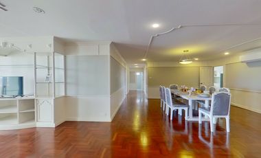 For rent 3 bedrooms apartment in Watthana, Bangkok