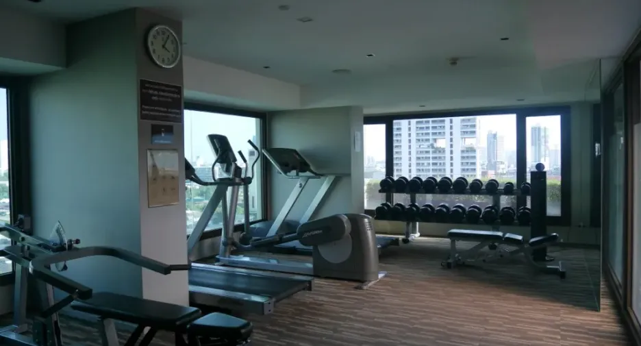Condo en alquiler de 3 habitaciones en Pathum Wan, Bangkok