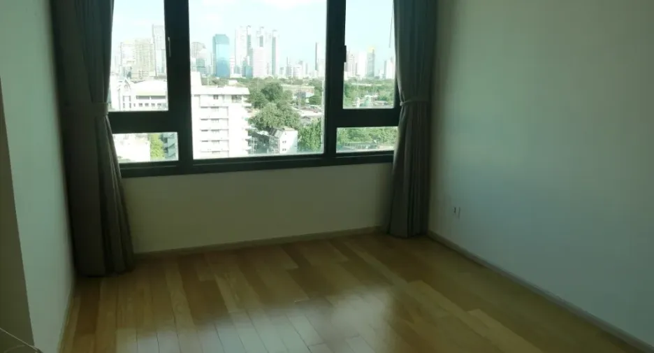 Condo en alquiler de 3 habitaciones en Pathum Wan, Bangkok