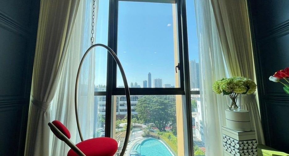 For sale 2 bedrooms condo in Watthana, Bangkok