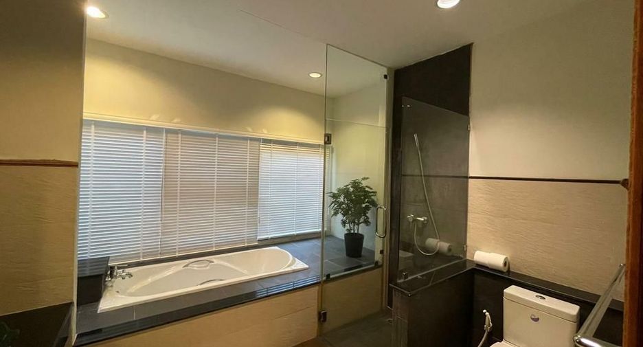 For rent 3 bedrooms villa in Thalang, Phuket