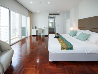 À louer 3 chambres appartement à Khlong Toei, Bangkok