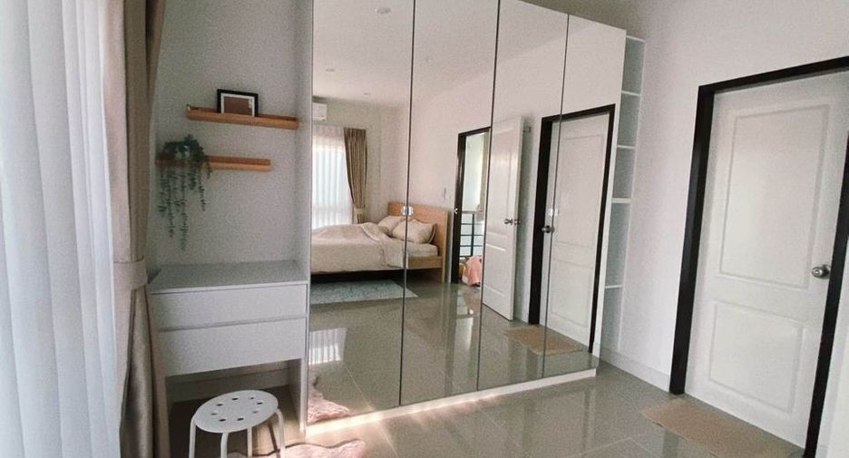 For sale and for rent 3 bedrooms house in Mueang Phuket, Phuket