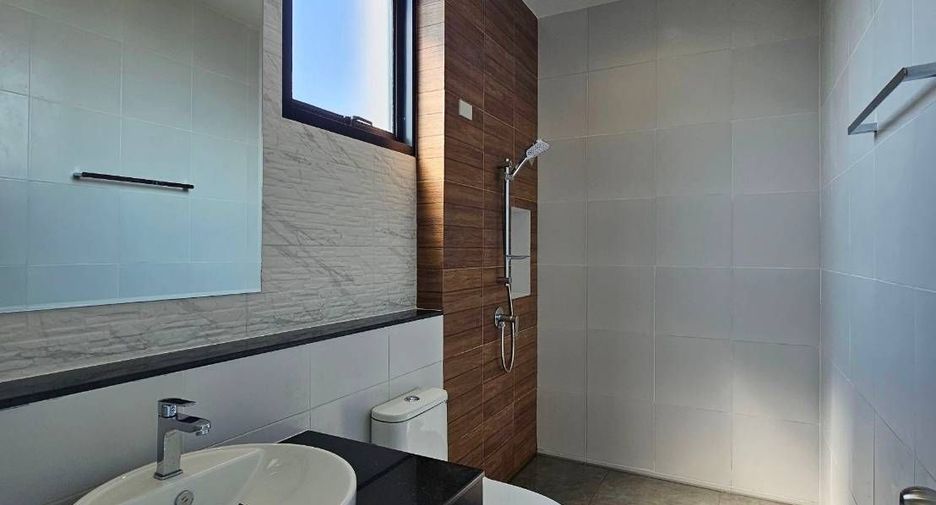 For sale 3 bedrooms house in Bang Khae, Bangkok