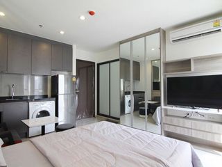 Wohnung zum Kauf und zur Miete mit Studio in Huai Khwang, Bangkok