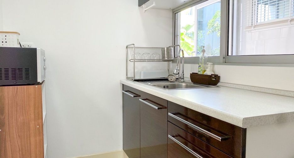 For rent 4 bedrooms house in Sai Mai, Bangkok