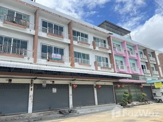 For sale 3 bedrooms townhouse in Bang Khun Thian, Bangkok