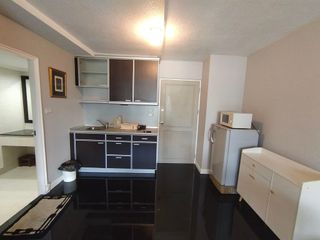 Wohnung zur Miete mit Studio in Khlong Toei, Bangkok